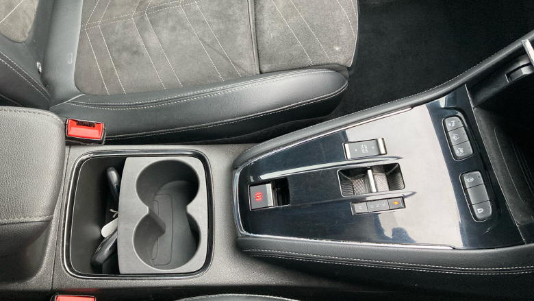 Vauxhall Grandland 1.5 Turbo D Ultimate 5dr Auto Diesel Hatchback